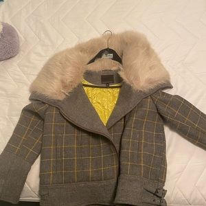 Unique Banana Republic wool jacket with fur collar.